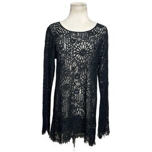 Gold Hawk black sheer long sleeves lace top size Medium